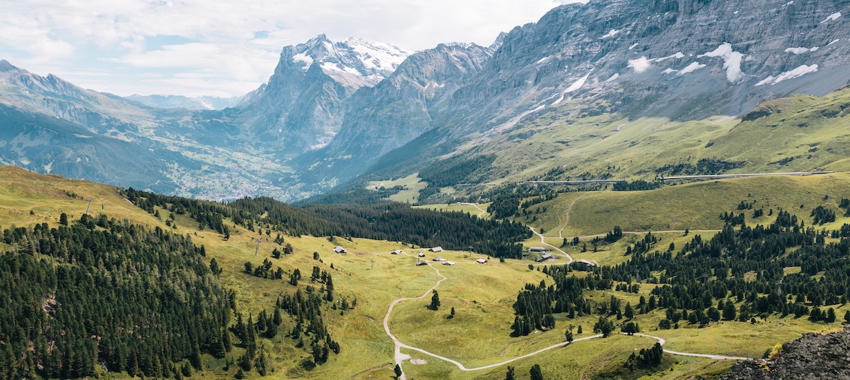 Coopers – Living in Switzerland